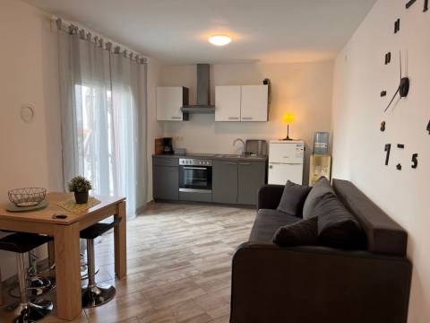 Vir, moderan apartman E2 u blizini mora i sadržaja