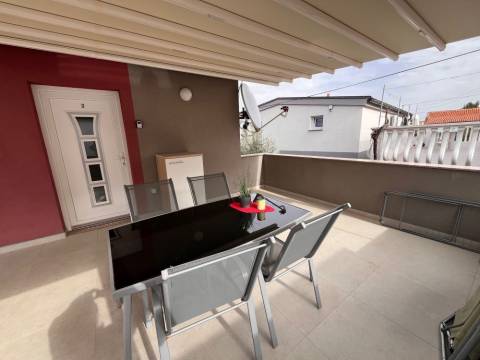 Vir, moderan apartman E3 u blizini mora i sadržaja