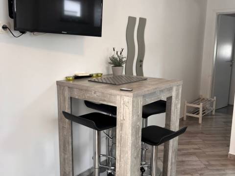 Vir, moderan apartman E3 u blizini mora i sadržaja
