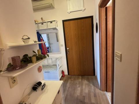 Ičići - slatki stančić s balkonom