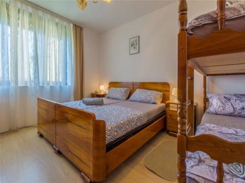 Zaleđe Crikvenice - kamena kuća sa vrtom