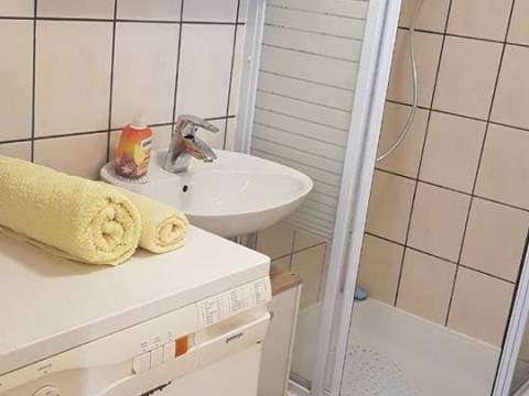 Zaleđe Crikvenice - kamena kuća sa vrtom