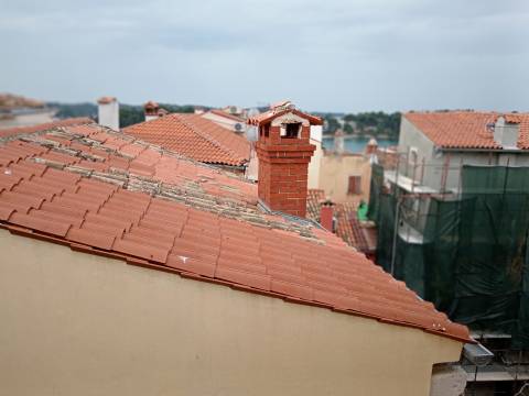 Kompletno obnovljena kamena kuća u centru Rovinja!