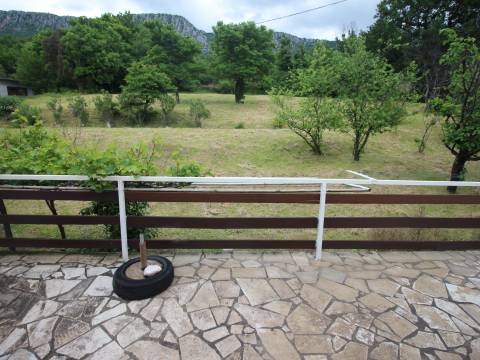 BRIBIR - KUĆA S 4 STAMBENE JEDINICE