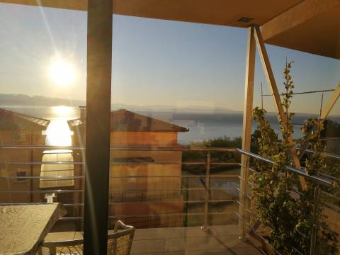 Opatija- prekrasan 1s+db s balkonom
