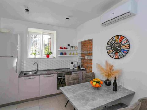 Opatija blizina centra stan 1S+DB, prizemlje, 53 m2