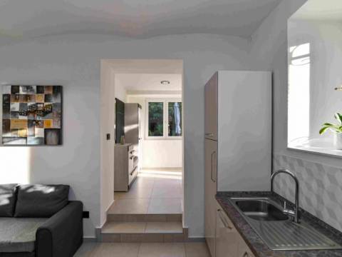 Opatija blizina centra stan 1S+DB, prizemlje, 53 m2