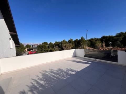 Vir, house with 2 apartments and pool south side near sea