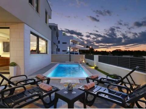 Vir, 1st row to the sea south side, villa with pool
