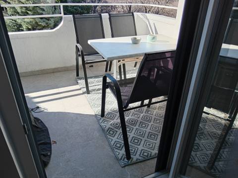 Klenovica, obnovljen apartman blizu mora!