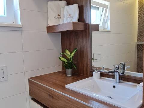 Vir - south side, house with 4 apartments, 200m to the sea