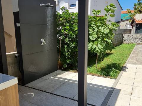 Vir - south side, house with 4 apartments, 200m to the sea