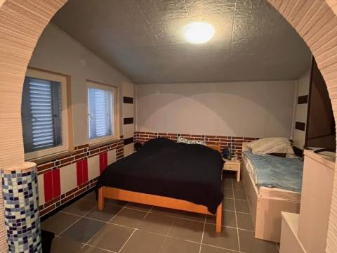 Vir/south side,  house with pool 150m to the beach