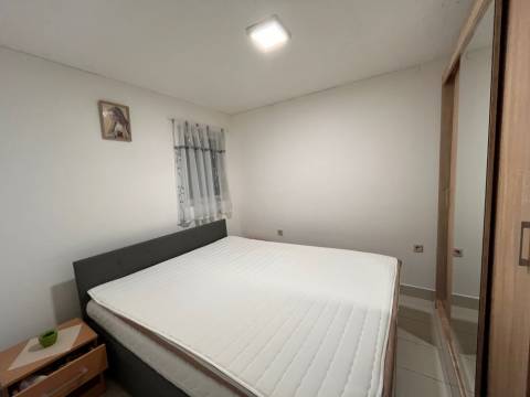 Vir, house with 2 separate apartments