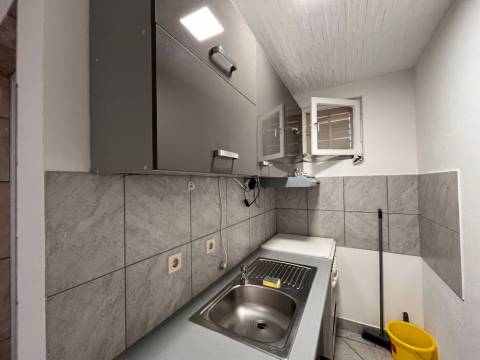 Vir, house with 2 separate apartments