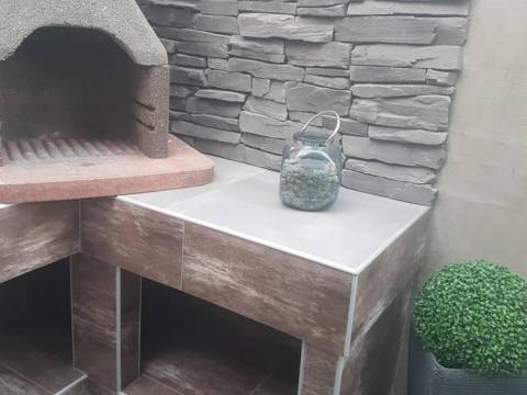 Hiša z dvema apartmajema – 400m od morja
