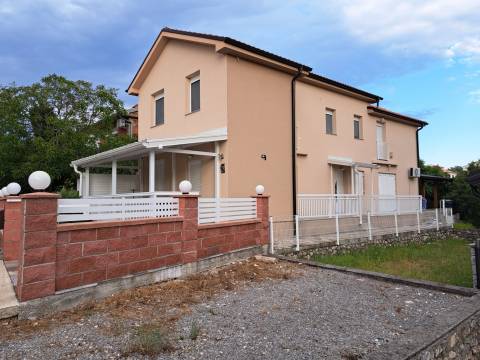 JADRANOVO KUĆA BLIZU MORA 