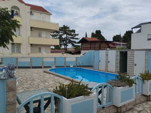INVESTICIJSKA PRILOŽNOST HOTEL V SABUNIKAH