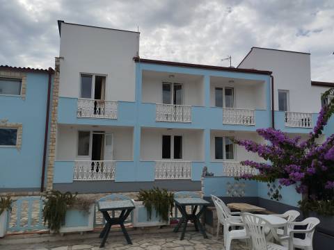 INVESTICIJSKA PRILOŽNOST HOTEL V SABUNIKAH