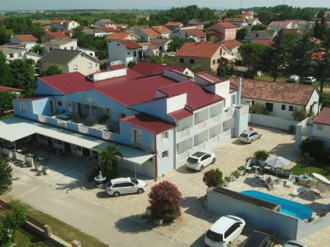 PRILIKA ZA INVESTICIJU HOTEL U SABUNIKAMA 
