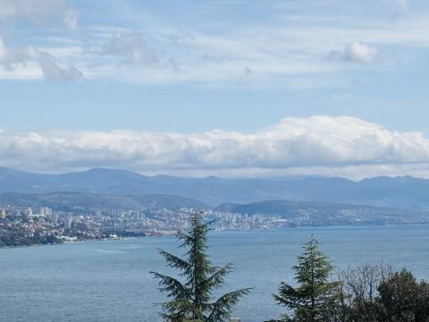 OPATIJA CENTAR-2s+db, loggia i garaža