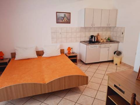 Novi Vinodolski, 450m2