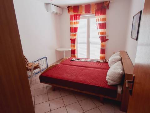 Novi Vinodolski, 450m2