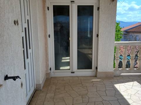 KUĆA NOVI VINODOLSKI - 250m od mora