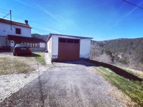Boljun, Lupoglav, 102.000m2
