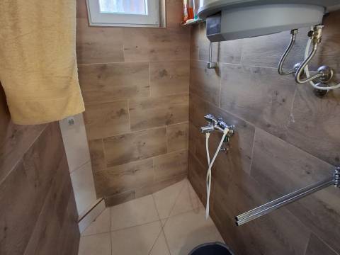 KUĆA 50m2 - BLIZU CENTRA I MORA - NOVI VINODOLSKI 