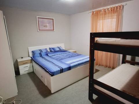 KUĆA 50m2 - BLIZU CENTRA I MORA - NOVI VINODOLSKI 