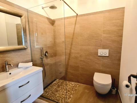 Istra - APSOLUTNA PRILIKA - posebna Villa  s bazenom  na parzeli od 1998 m2 