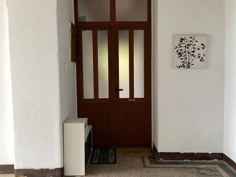 Lovran centar - prekrasan 2 sobni stan sa terasom i garažom u vili