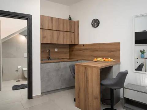 Vrsar - Kamena kuća sa 3 apartmana i saunom - za investitore
