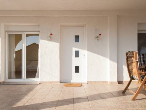 Vir, kuća okrenuta prema jugu s parcelom od 2016 m²
