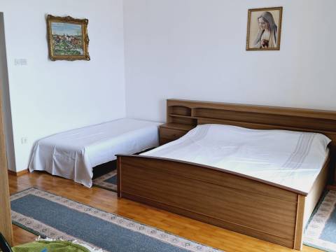 NOVI VINODOLSKI – OBNOVLJENA HIŠA, 2 STAMBENI ENOTI