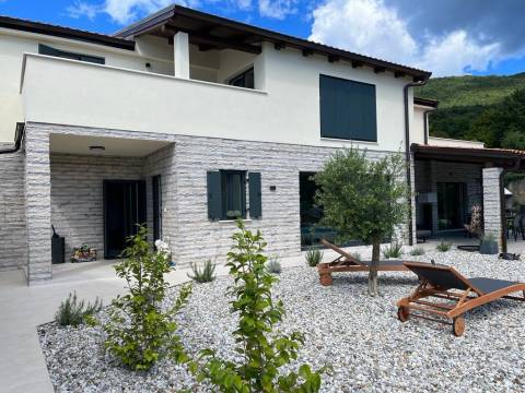 Okolica Opatije - luksuzna mediteranska vila s grijanim bazenom i vrtom