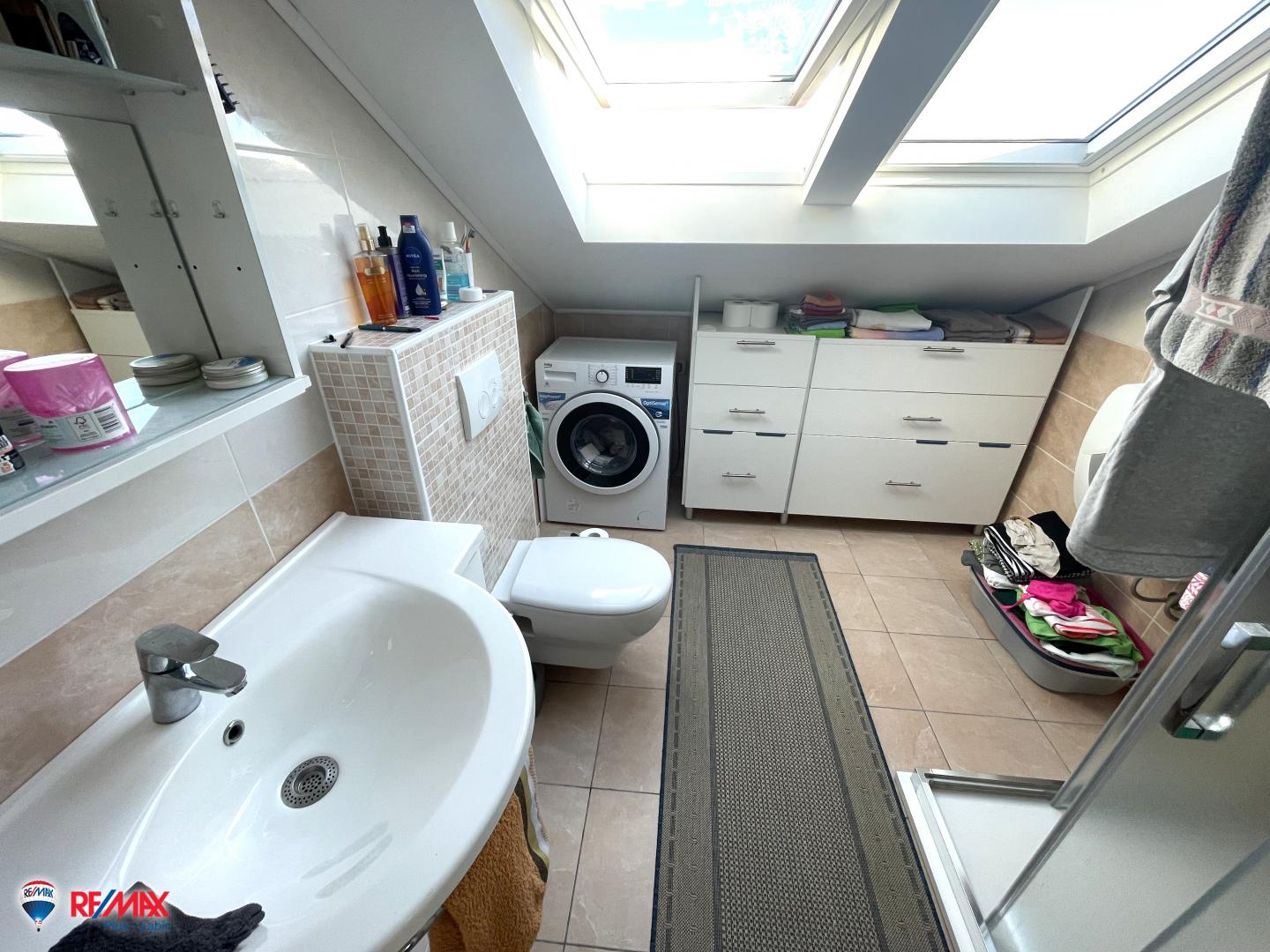 ISTRA, LABIN, STAN U KUĆI, GARAŽA I DVORIŠTE