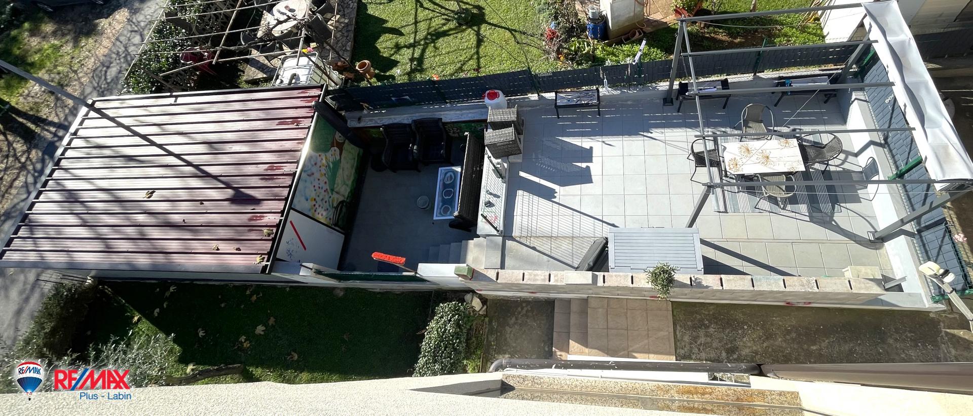 ISTRA, LABIN, STAN U KUĆI, GARAŽA I DVORIŠTE
