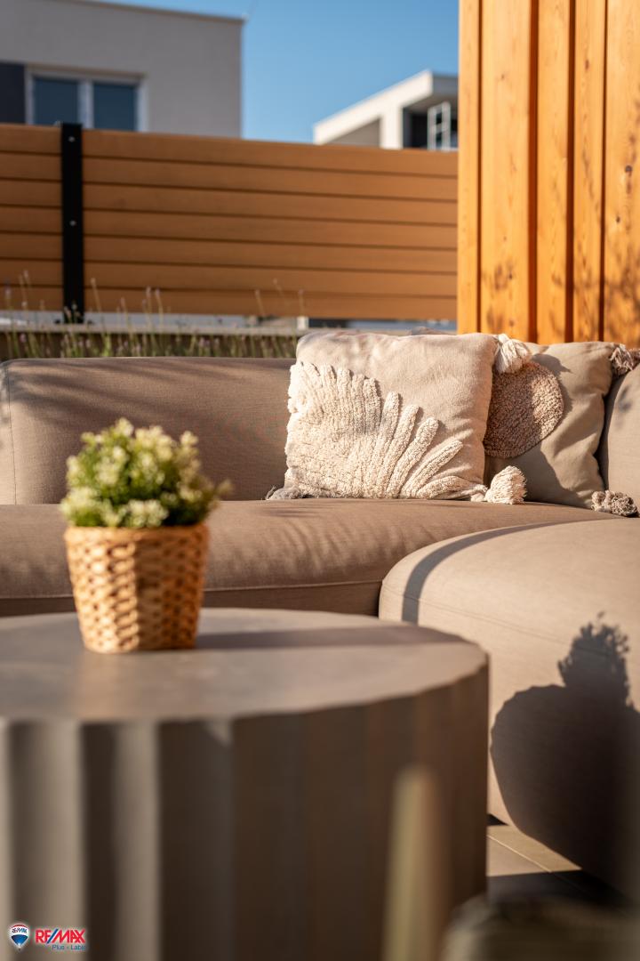 ISTRA, VABRIGA, STAN SA BAZENOM I POGLEDOM NA MORE