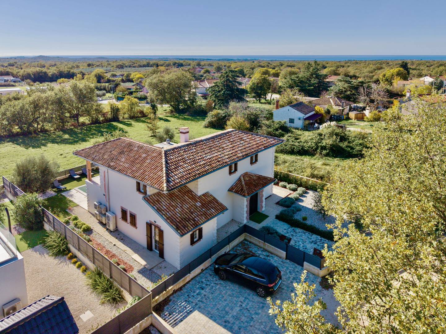 POREČ, OKOLICA, TOP KUĆA NA ODLIČNOJ LOKACIJI