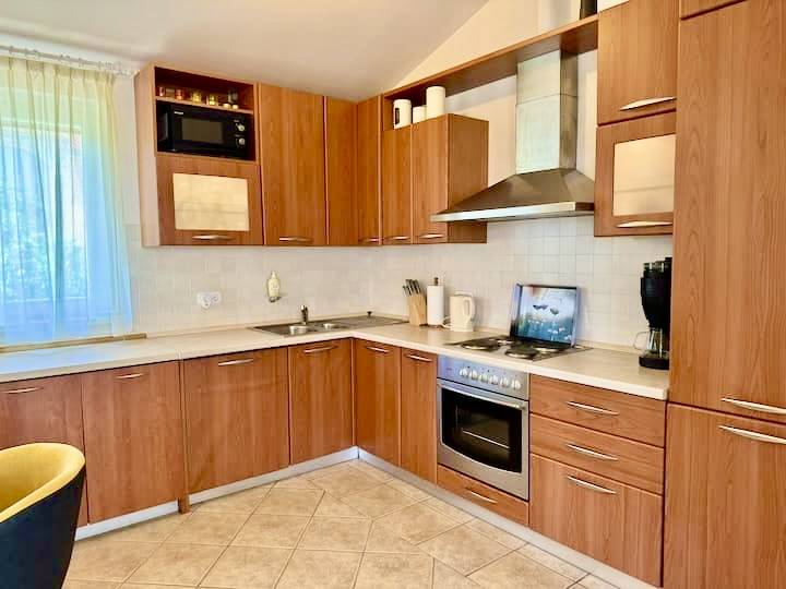 POREČ, OKOLICA, ODLIČNA KUĆA S POGLEDOM NA MORE