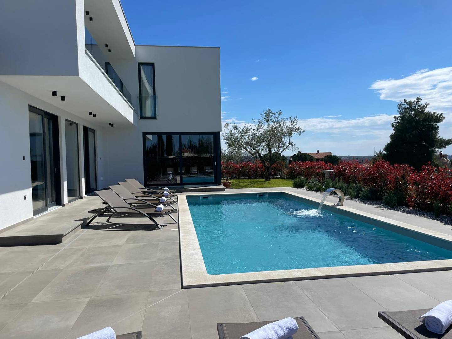 POREČ, OKOLICA, EKSKLUZIVNA DIZAJNERSKA VILLA S POGLEDOM NA MORE