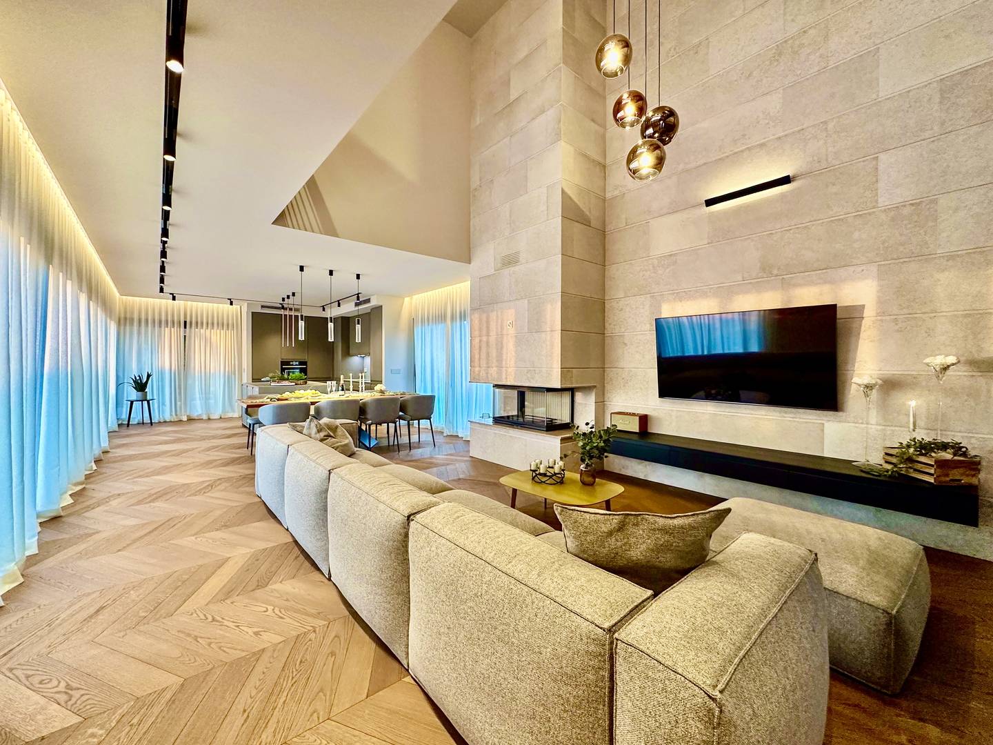 POREČ, OKOLICA - EKSKLUZIVNA VILA SA PANORAMSKIM POGLEDOM NA MORE