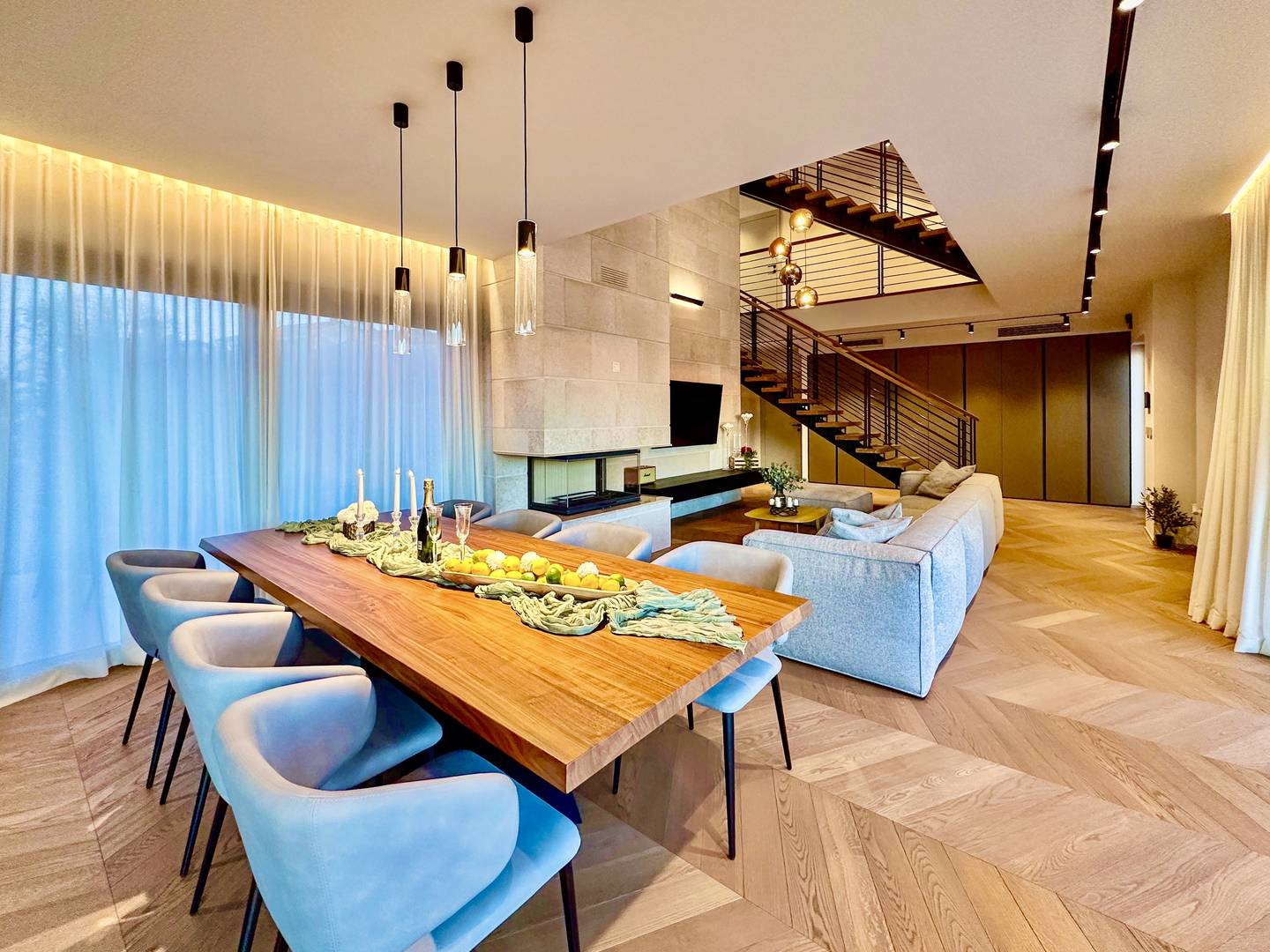 POREČ, OKOLICA - EKSKLUZIVNA VILA SA PANORAMSKIM POGLEDOM NA MORE