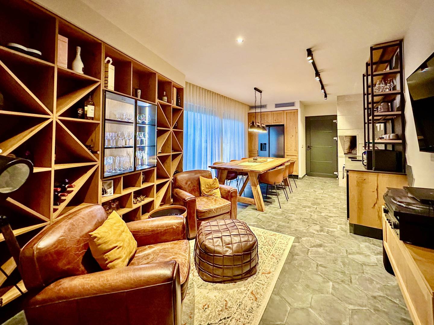 POREČ, OKOLICA - EKSKLUZIVNA VILA SA PANORAMSKIM POGLEDOM NA MORE