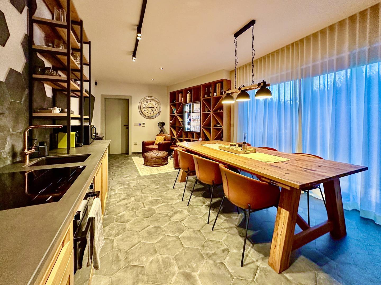 POREČ, OKOLICA - EKSKLUZIVNA VILA SA PANORAMSKIM POGLEDOM NA MORE