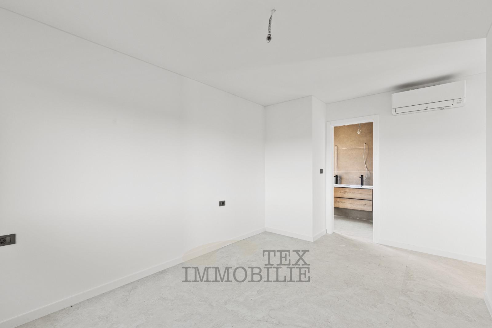 Poreč, penthouse na 2. katu sa četiri spavaće sobe