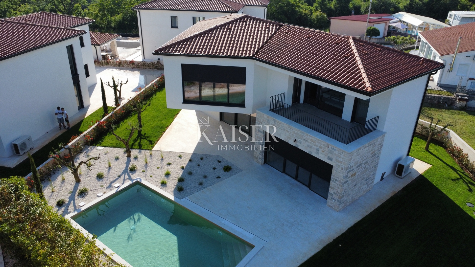   Istrien - Poreč, moderne Villa mit Pool 