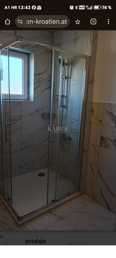 Istrien, Pula - Haus mit 5 Apartments und zwei Swimmingpools